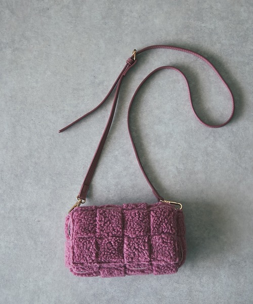 un dix cors(アンディコール)の「オトナ可愛い ミニボアショルダー(ショルダーバッグ・レディース・ピンク/アイボリー/モカ・FREE)」の3枚目の写真