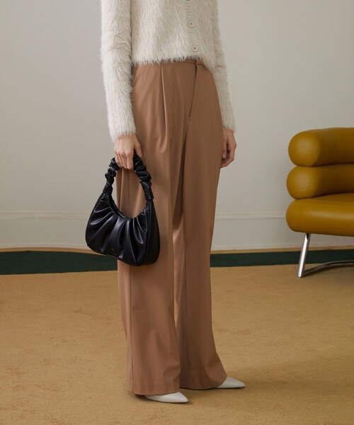 Aresense（アーセンス）の「JW PEI/ジェイダブリューペイ Gabbi Bag/ヴィーガンレザーハンドバッグ（ハンドバッグ・レディース・ブラック/パープル/イエロー/ナチュラル・ONE SIZE）」の9枚目の写真