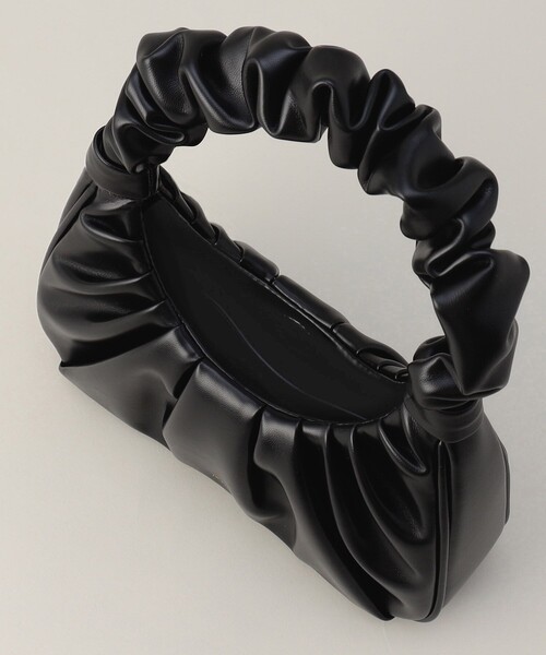 Aresense（アーセンス）の「JW PEI/ジェイダブリューペイ Gabbi Bag/ヴィーガンレザーハンドバッグ（ハンドバッグ・レディース・ブラック/パープル/イエロー/ナチュラル・ONE SIZE）」の22枚目の写真