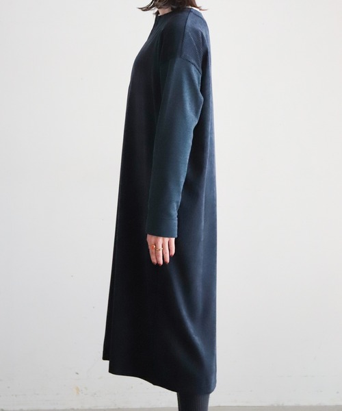 NOMBRE IMPAIR(ノンブルアンペール)の「リッジスウェード コンビワンピース(ワンピース・レディース・ブラック/ネイビー・FREE)」の13枚目の写真
