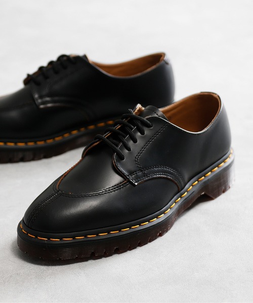 And A(アンドエー)の「Dr.Martens ドクターマーチン / 2046 Uチップ 5ホールシューズ スプリットトゥ 5アイシューズ / 27451001(ブーツ・メンズ・ブラック・26cm/27cm/28cm)」の5枚目の写真