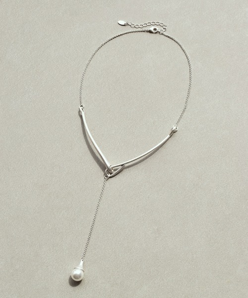 GOLDY（ゴールディ）の「フローイング パール "Y"シェイプ ネックレス（ネックレス・レディース・シルバー/ゴールド/シルバー系その他/ゴールド系その他・FREE）」の3枚目の写真