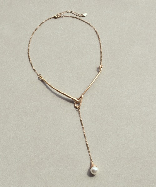 GOLDY（ゴールディ）の「フローイング パール "Y"シェイプ ネックレス（ネックレス・レディース・シルバー/ゴールド/シルバー系その他/ゴールド系その他・FREE）」の6枚目の写真