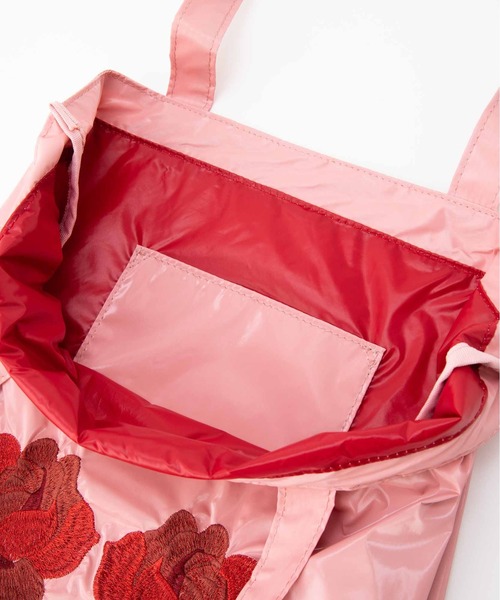 Casselini(キャセリーニ)の「Casselini(キャセリーニ)フラワー刺繍トート(トートバッグ・レディース・ピンク/シルバー/ブラック・FREE)」の11枚目の写真