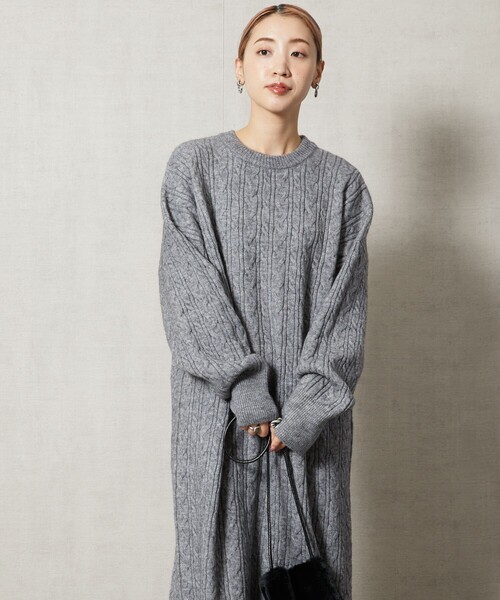 FREAK'S STORE（フリークスストア）の「【WEB限定】ケーブルニットワンピース（ワンピース・レディース・ブラック/ブラウン/グレー/オレンジ/ナチュラル・ﾌﾘ-）」の3枚目の写真