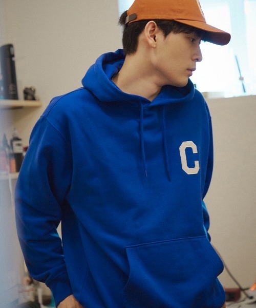 COVERNAT（カバーナット）の「【COVERNAT】C LOGO HOODIE / カバーナット C ロゴ フーディー（パーカー・メンズ・ブラック/オリーブ/ライトグレー/グレー/ネイビー/ブルー・MEDIUM/X-LARGE/SMALL/LARGE）」の6枚目の写真