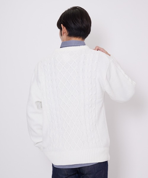 Blue Standard (ブルースタンダード)の「【BLUE STANDARD/ブルースタンダード】ふんわりもちもちのやみつきな触り心地 ふわもちモール ウォッシャブル アランクルーセーター ニット(ニット/セーター・メンズ・グリーン/オフホワイト/ブラック/ベージュ/ネイビー・X-LARGE/LARGE/MEDIUM)」の12枚目の写真