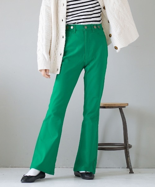 zootie(ズーティー)の「ももきもう 裏起毛フレアパンツ(その他パンツ・レディース・チャコール/ライトインディゴブルー/オリーブ/ピンク/グリーン/イエロー/インディゴブルー/ブルー/ブラック/ベージュ・M/L)」の1枚目の写真