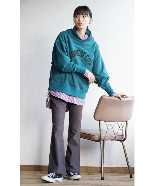 zootie(ズーティー)の「ももきもう 裏起毛フレアパンツ(その他パンツ・レディース・チャコール/ライトインディゴブルー/オリーブ/ピンク/グリーン/イエロー/インディゴブルー/ブルー/ブラック/ベージュ・M/L)」の22枚目の写真