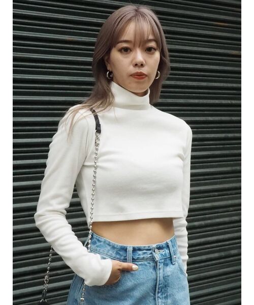 EVRIS（エヴリス）の「BASICクロップドハイネックトップス（Tシャツ/カットソー・レディース・ブラック/ブルー/パープル/ホワイト・FREE）」の20枚目の写真