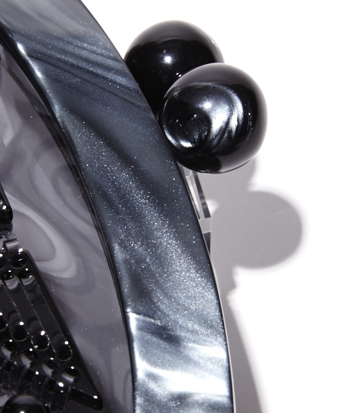 mame(マメ)の「mame がま口クラッチバッグ(クラッチバッグ・レディース・ホワイト/ブラック・FREE)」の5枚目の写真