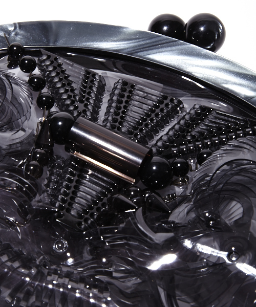 mame(マメ)の「mame がま口クラッチバッグ(クラッチバッグ・レディース・ホワイト/ブラック・FREE)」の6枚目の写真