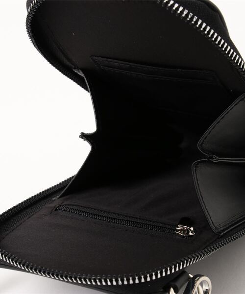 LATINA（ラティーナ）の「マルチWAYスマホショルダーバッグ（ショルダーバッグ・レディース・ブラック・FREE）」の4枚目の写真