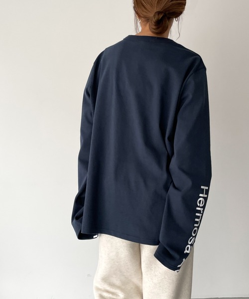 CANAL JEAN(キャナルジーン)の「arc(アーク) 袖プリントロングTシャツ(Tシャツ/カットソー・レディース・ネイビー/ホワイト・38)」の10枚目の写真