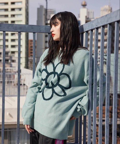 re_k by JUNRED（レクバイジュンレッド）の「re_k by JUNRED / ピースデイジージャガードニットプルオーバー（ニット/セーター・メンズ・チャコールグレー/ライトグレー/ミント・S/M/L）」の4枚目の写真