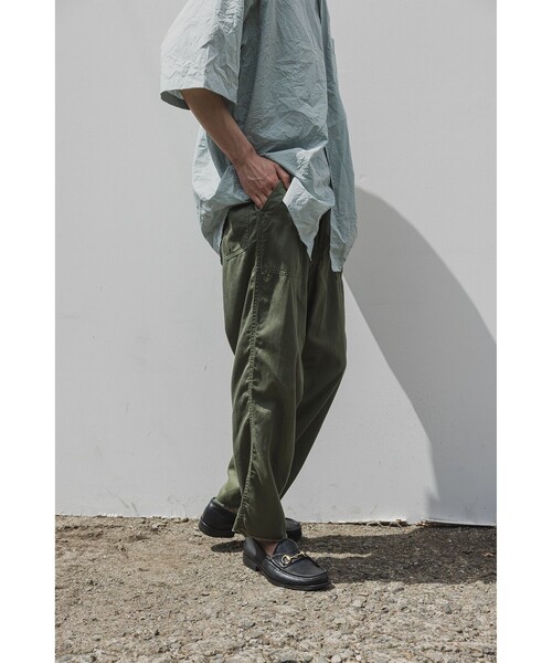【OLIVE】カットオフ ベイカー アンクルパンツ BEAMS（ビームス）の「BEAMS / カットオフ ベイカー アンクルパンツ