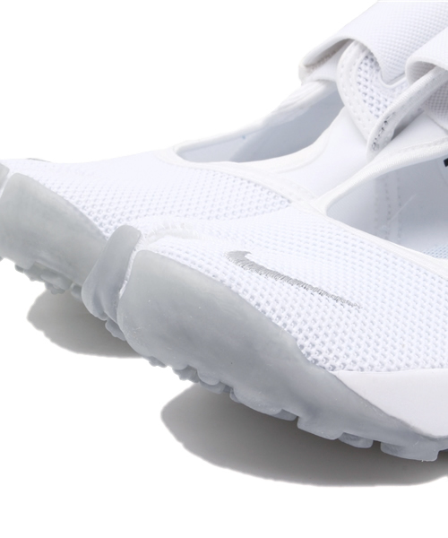 NIKE（ナイキ）の「ウィメンズ ナイキ エアリフト ホワイト NIKE WMNS AIR RIFT 315766-110（スニーカー・レディース・ホワイト・24cm/25cm/29cm）」の5枚目の写真