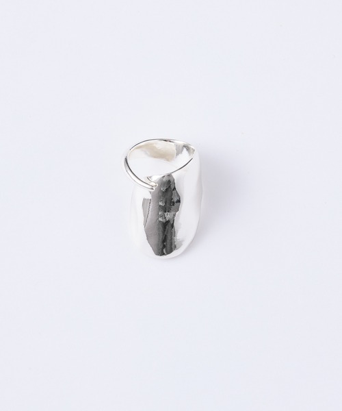 loni（ロニ）の「【金属アレルギー対応】Benjamin asymmetry ring（アシンメトリーデザインリング）（リング・レディース・ゴールド/シルバー・#11/#13）」の3枚目の写真