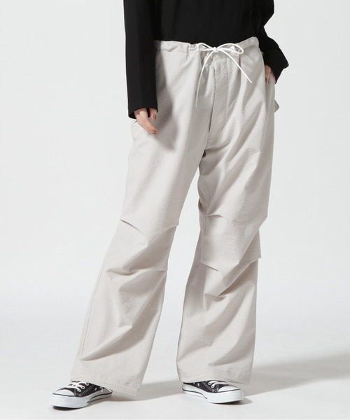 WILD THINGS(ワイルドシングス)の「WILD THINGS/ワイルドシングス Ws SEERSUCKER OVERPANTS シアサッカー オーバー パンツ WTW23008SK(その他パンツ・レディース・ネイビー/グレー系その他3・S)」の2枚目の写真