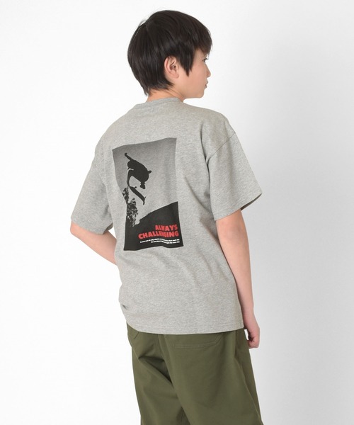 GLAZOS(グラソス)の「【接触冷感】アソートバックフォトプリント半袖Tシャツ(Tシャツ/カットソー・キッズ・ブルー/オートミール/チャコールグレー/カーキ/ホワイト/グレー/ベージュ・140cm/150cm/130cm/170cm/160cm)」の3枚目の写真