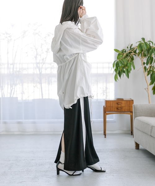 mystic（ミスティック）の「【サイズ展開あり】ラインジャージワンピース（ワンピース・レディース・ブラック/ブラック系その他/ベージュ・1/2）」の8枚目の写真