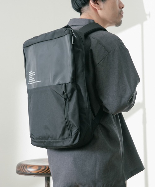 ITEMS URBANRESEARCH（アイテムズ アーバンリサーチ）の「撥水加工リフレクター バックパック（ショルダーバッグ・メンズ・ブラック・-）」の6枚目の写真