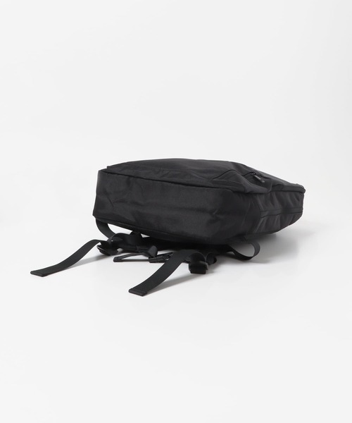 ITEMS URBANRESEARCH（アイテムズ アーバンリサーチ）の「撥水加工リフレクター バックパック（ショルダーバッグ・メンズ・ブラック・-）」の11枚目の写真