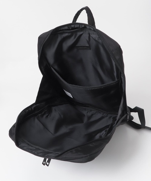 ITEMS URBANRESEARCH（アイテムズ アーバンリサーチ）の「撥水加工リフレクター バックパック（ショルダーバッグ・メンズ・ブラック・-）」の5枚目の写真