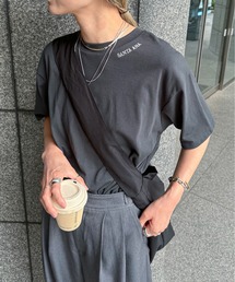 ネック刺繍バックロゴオーバーTee