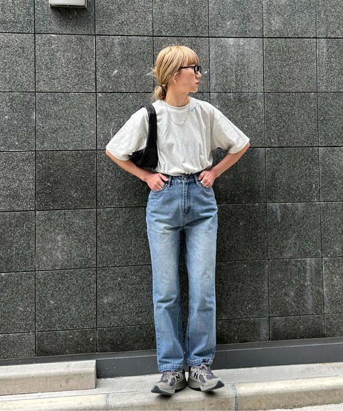feepur（フェピュール）の「ネック刺繍バックロゴオーバーTee（Tシャツ/カットソー・レディース・オートミール/チャコールグレー/オフホワイト・MEDIUM）」の7枚目の写真