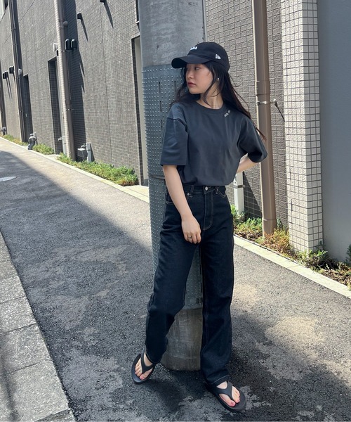 feepur（フェピュール）の「ネック刺繍バックロゴオーバーTee（Tシャツ/カットソー・レディース・オートミール/チャコールグレー/オフホワイト・MEDIUM）」の21枚目の写真