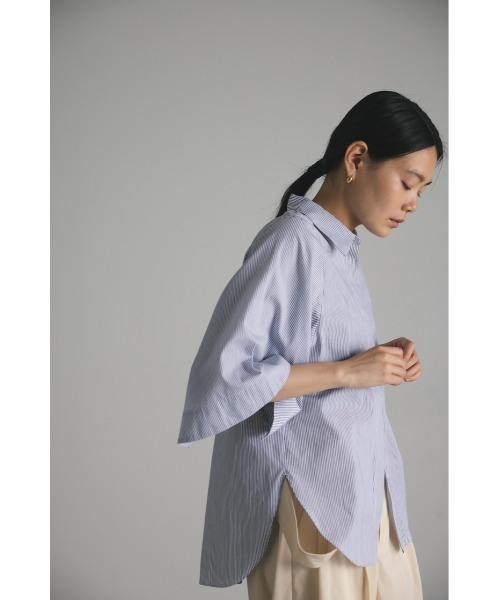 STYLEMIXER(スタイルミキサー)の「スリットベルスリーブシャツ(シャツ/ブラウス・レディース・ホワイト/ブラック系その他/ネイビー・FREE)」の16枚目の写真