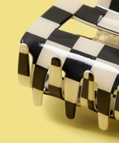 FOREVER 21(フォーエバー トゥエンティーワン)の「モノトーンヘアクリップ(バレッタ/ヘアクリップ・レディース・その他・SMALL/MEDIUM)」の5枚目の写真