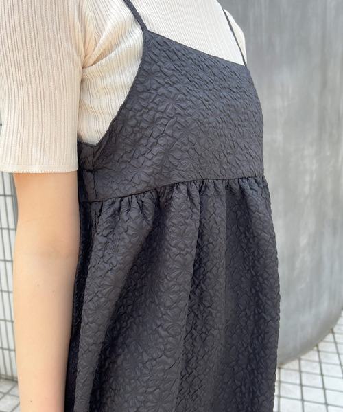 Lamoa（ラモア）の「【Lamoa】/花柄エンボスキャミワンピース（ワンピース・レディース・アイボリー/ブラック・MEDIUM）」の11枚目の写真