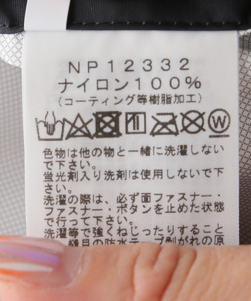 THE NORTH FACE（ザノースフェイス）の「【THE NORTH FACE/ノースフェイス】Access ポンチョ（ポンチョ・レディース・カーキ/ブラック・LARGE）」の8枚目の写真