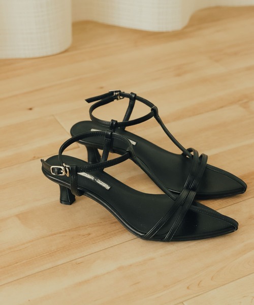 SENSE OF PLACE by URBAN RESEARCH（センスオブプレイスバイアーバンリサーチ）の「ポインテッドナローストラップサンダル（サンダル・レディース・シルバー/ホワイト/ブラック・SMALL/MEDIUM/LARGE）」の17枚目の写真