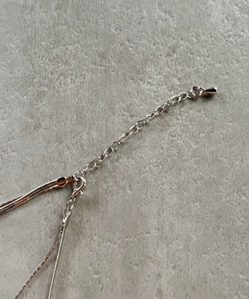iso（イソ）の「レイヤードナローブレスレット（ブレスレット・レディース・シルバー/ゴールド・FREE）」の9枚目の写真