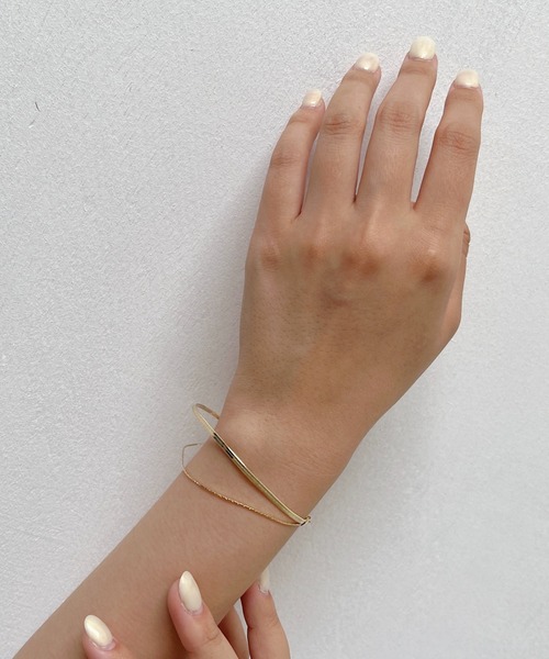 iso（イソ）の「レイヤードナローブレスレット（ブレスレット・レディース・シルバー/ゴールド・FREE）」の10枚目の写真