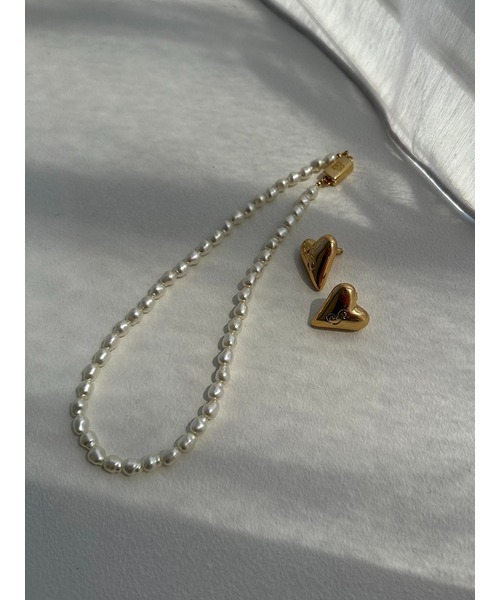 SNIDEL（スナイデル）の「ハートピアス（ピアス（両耳用）・レディース・シルバー/ゴールド・FREE）」の6枚目の写真