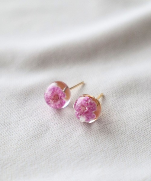 CERCA(チェルカ)の「fuwairo/かすみ草の一粒ピアス(ピアス(両耳用)・レディース・パープル/ホワイト/オレンジ/ブルー・FREE)」の8枚目の写真