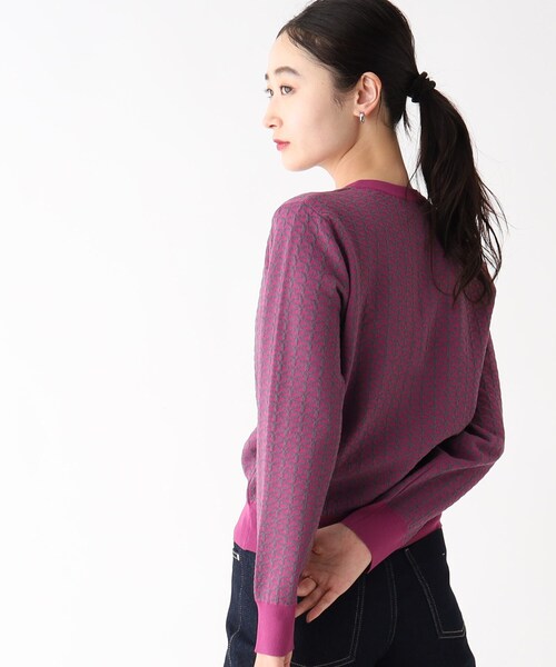 OPAQUE.CLIP(オペークドットクリップ)の「◆ジオメトリックジャカードニットカーディガン【洗濯機洗い可】(カーディガン/ボレロ・レディース・ブラック系/ピンク系・38/40)」の16枚目の写真