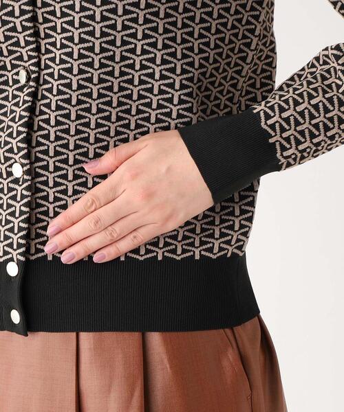 OPAQUE.CLIP(オペークドットクリップ)の「◆ジオメトリックジャカードニットカーディガン【洗濯機洗い可】(カーディガン/ボレロ・レディース・ブラック系/ピンク系・38/40)」の21枚目の写真