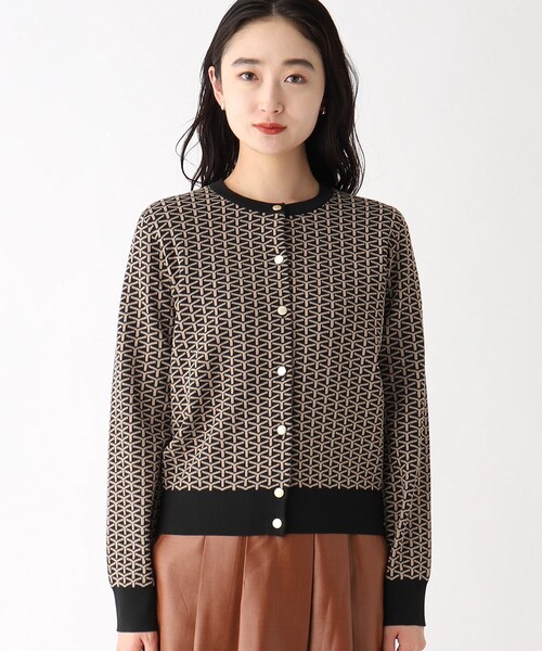 OPAQUE.CLIP(オペークドットクリップ)の「◆ジオメトリックジャカードニットカーディガン【洗濯機洗い可】(カーディガン/ボレロ・レディース・ブラック系/ピンク系・38/40)」の22枚目の写真