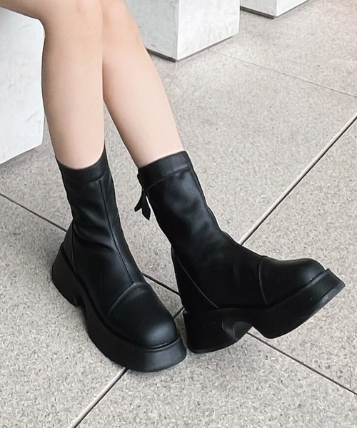 Figments(フィグメンツ)の「フィットブーツ(ブーツ・レディース・ブラック・MEDIUM/SMALL)」の1枚目の写真