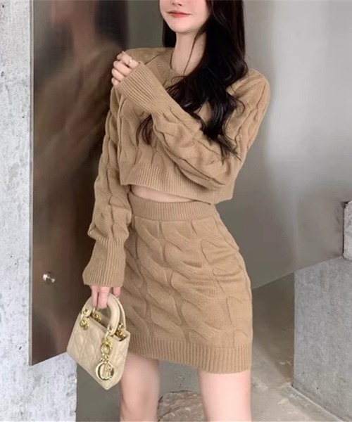 gossip！ロサンゼルス（ゴシップロサンゼルス）の「ケーブルニット セットアップ（ニット/セーター・レディース・グレー/ホワイト/ピンク/ライトブラウン・FREE）」の22枚目の写真