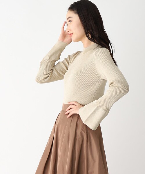 OPAQUE.CLIP（オペークドットクリップ）の「◆ラメ混フレアースリーブリブニット【洗濯機洗い可／UVケア】（ニット/セーター・レディース・ブラック系5/ベージュ系その他2/ベージュ系9・38/42/40/36）」の11枚目の写真