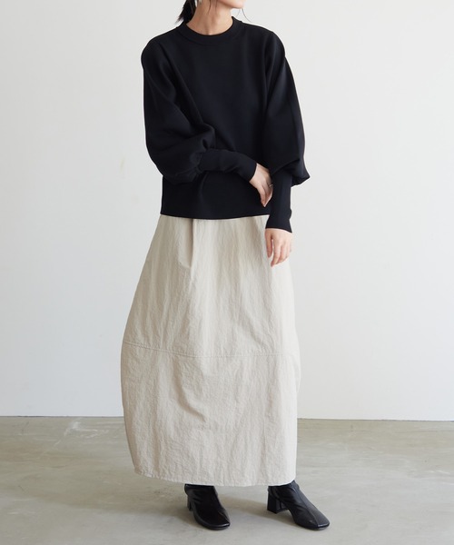 for/c（フォーシー）の「撥水ナイロンヴィンテージコクーンスカート【サスティナブル】（スカート・レディース・アイボリー/ブラック・M/L）」の15枚目の写真