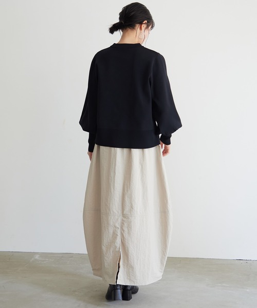 for/c（フォーシー）の「撥水ナイロンヴィンテージコクーンスカート【サスティナブル】（スカート・レディース・アイボリー/ブラック・M/L）」の22枚目の写真