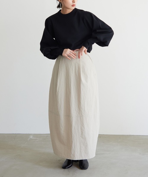 for/c（フォーシー）の「撥水ナイロンヴィンテージコクーンスカート【サスティナブル】（スカート・レディース・アイボリー/ブラック・M/L）」の17枚目の写真
