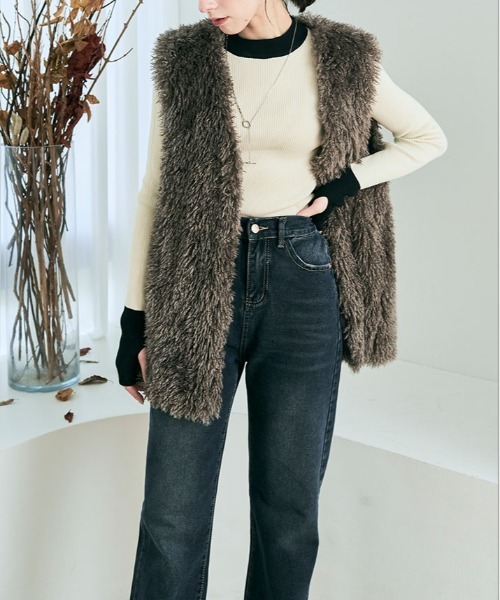 kirakiraShop(キラキラショップ)の「レイヤード風 指穴 配色 リブ ニット(ニット/セーター・レディース・ブルー/オレンジ/グリーン/ブラック系その他/アイボリー系・FREE)」の7枚目の写真